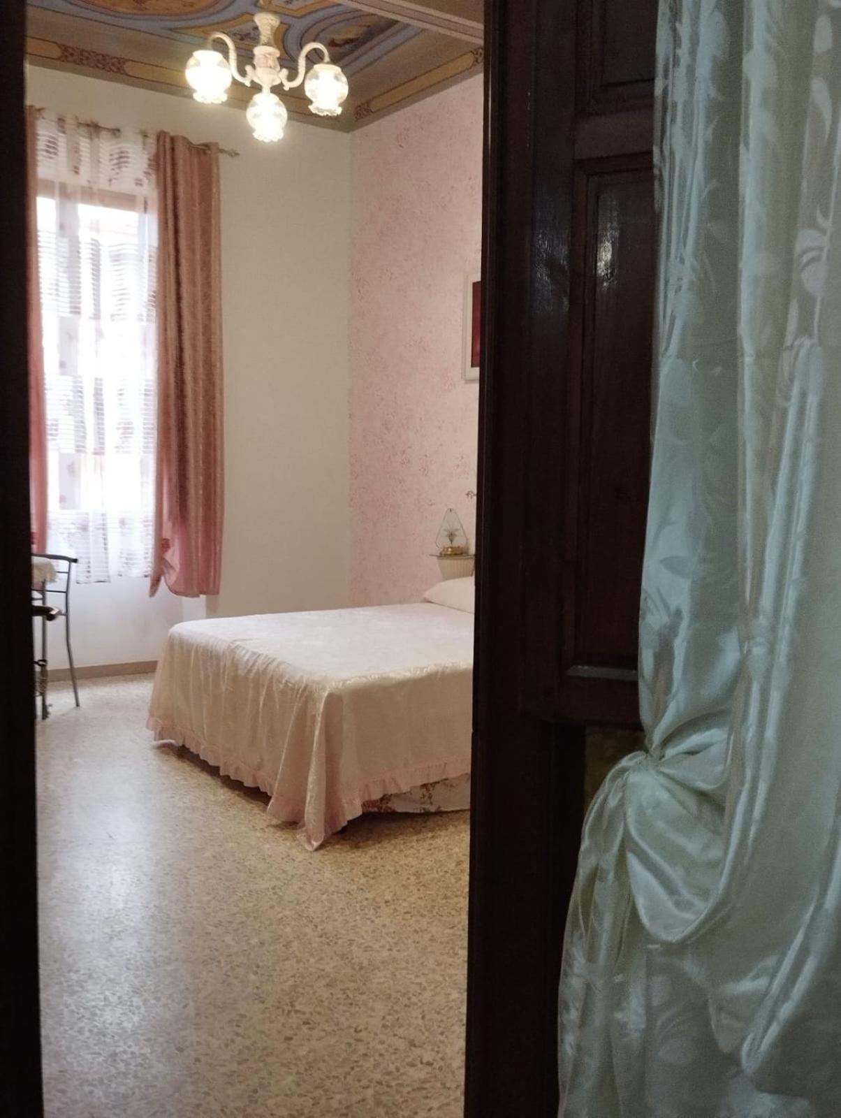 The Family House Hotel Livorno Exterior photo